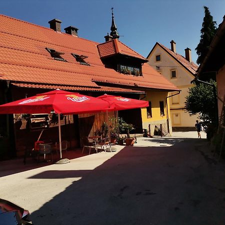 Penzijon Urbanc Bed & Breakfast Lovrenc na Pohorju Exterior photo