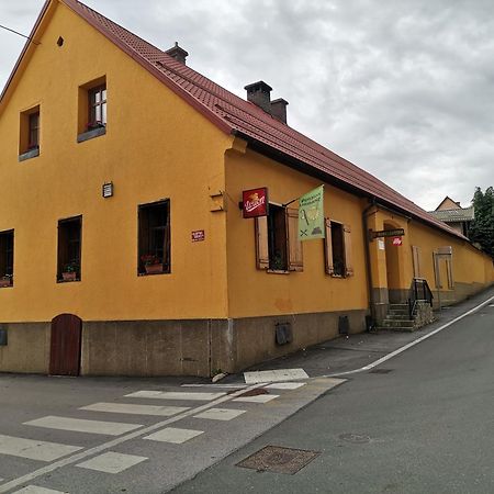 Penzijon Urbanc Bed & Breakfast Lovrenc na Pohorju Exterior photo
